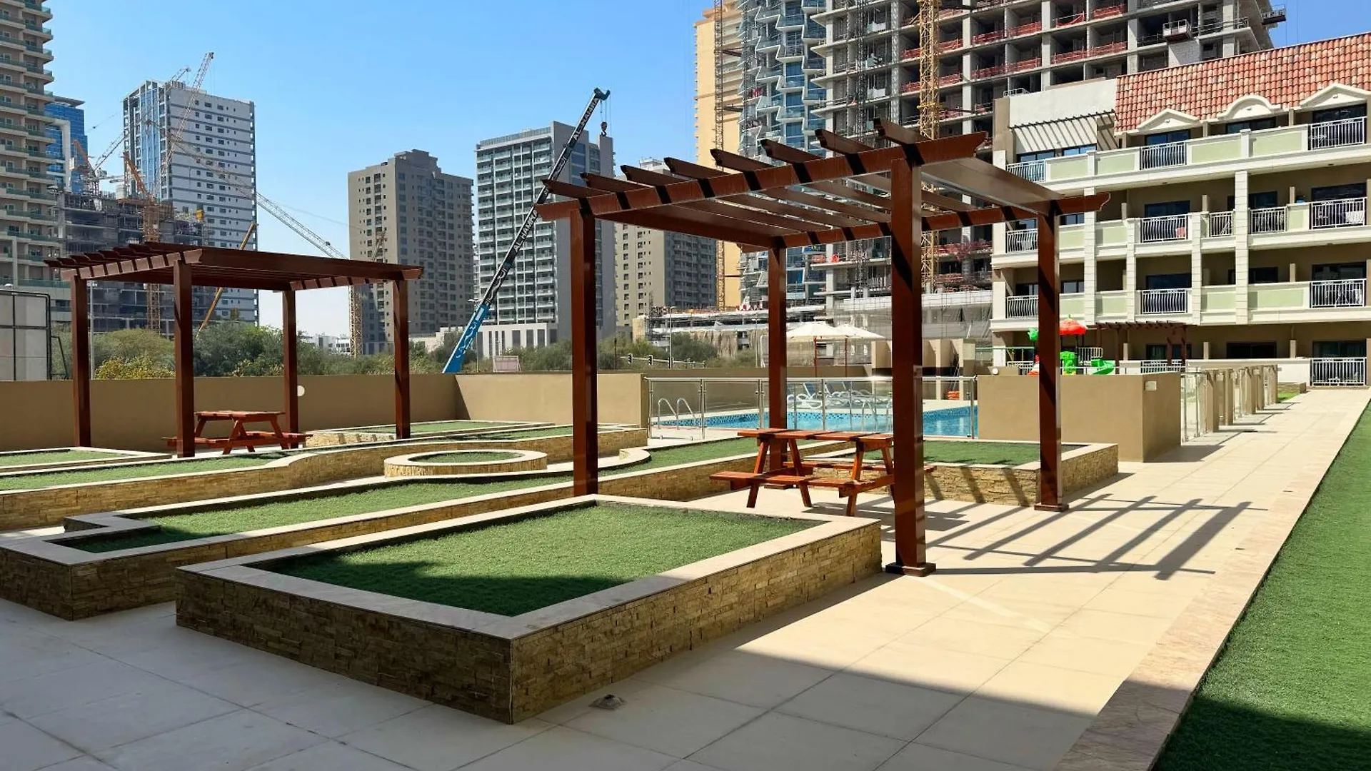 Modern & Stylish Studio Retreat Dubai United Arab Emirates